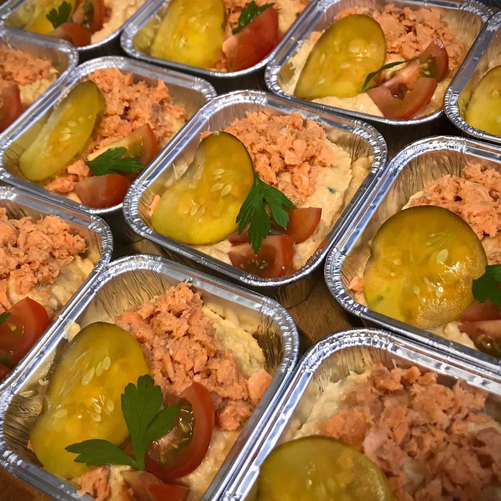Mini zalm salade vanaf 6 stuks